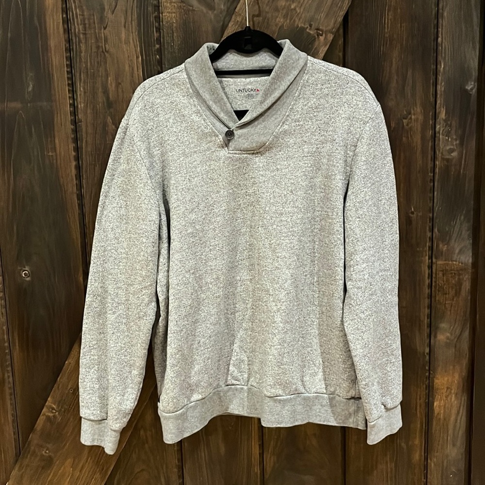 UNTUCKit Heather grey cross button collar sweater